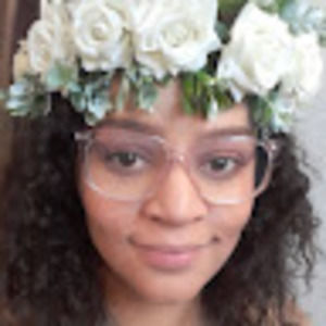 Meet your Posher, Lucretia